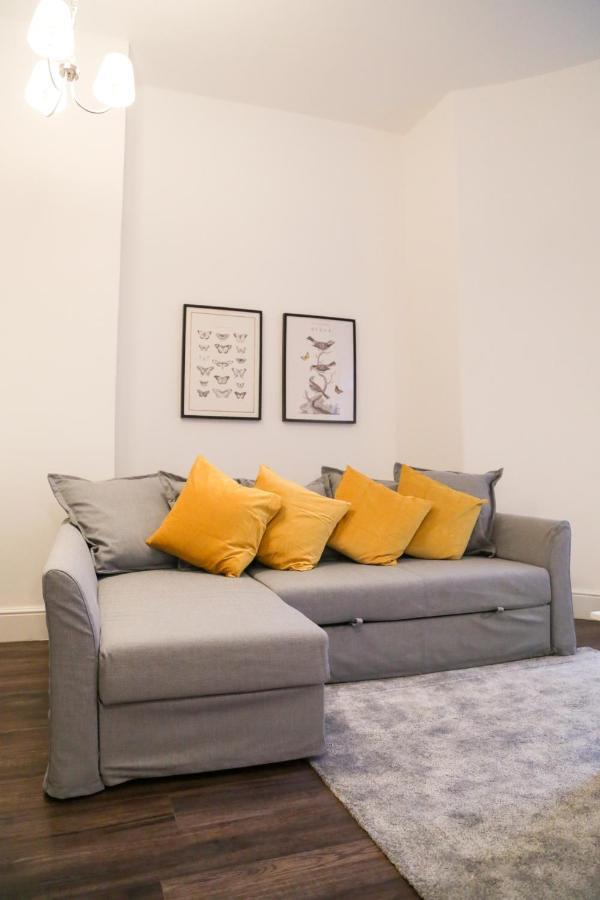 L1 Boutique By Happy Days Apartment Liverpool Bagian luar foto
