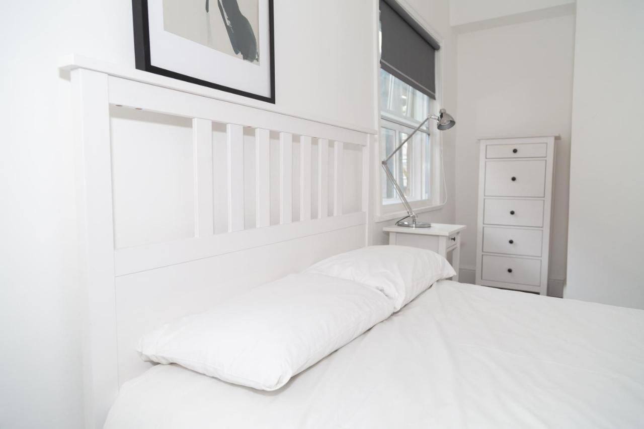 L1 Boutique By Happy Days Apartment Liverpool Bagian luar foto