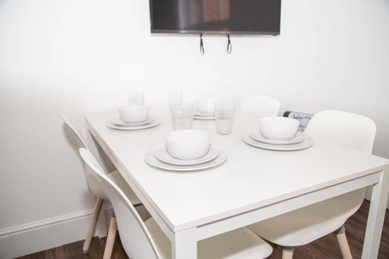 L1 Boutique By Happy Days Apartment Liverpool Bagian luar foto
